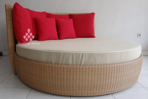 Tempat Tidur Orbit Rotan Sintetis 2