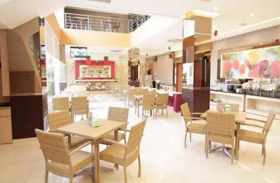 Project Hotel Borneo Pontianak  3 dining_set_rattan_sembilan_benua_hotel_borneo