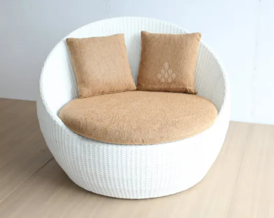 White Sun Sofa Daybed and Table 2
