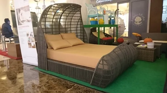 Banana Daybed Tempat Tidur Rotan Sintetis 2