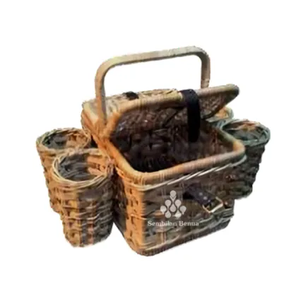 Picnic Basket 1