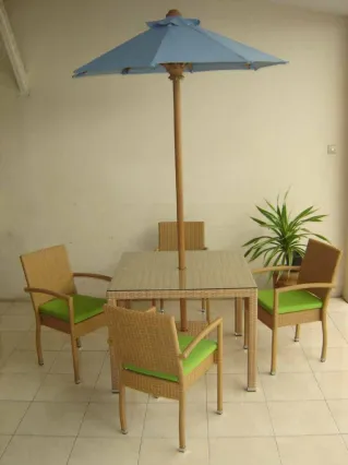 Tania Synthetic Rattan Dining Set with Umbrella 2